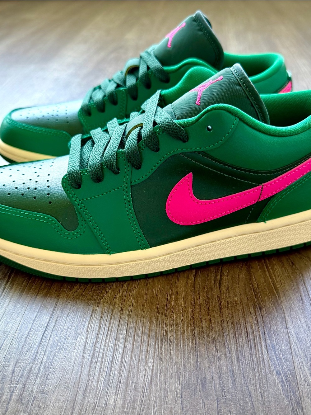 Air Jordan 1 Low Malachite Pink Blast Watermelon DC0774-300 Women’s Size 8 NEW